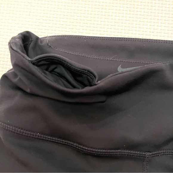 Nike Fast Dri-FIT Black Mid Rise 7/8 Leggings Reflective Zip Pocket Size XS - Picture 10 of 16